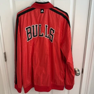 NBA Chicago Bulls Adidas OnCourt Fin de Semana Chaqueta de Pista Para Hombre Talla Extra Grande 2012 - Imagen 1 de 7