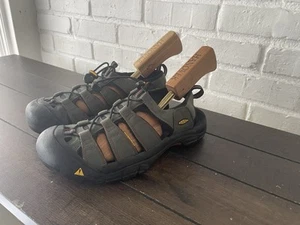 Keen Mens Hunter Green Sz 9.5 Fisherman Hiking Trail Waterproof Outdoor Sandals - Picture 1 of 18