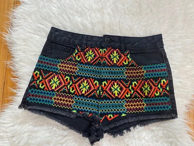 Pantalones Cortos Vaqueros Topshop Cintura Alta Bordados Negros Festival Boho W 26 Foto 1 de 4