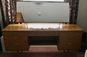 Vintage Schreiber 1970’s dressing table with Mirror