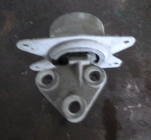 Holden Astra TS 98-05 1.8 Left Engine Mount - Picture 1 of 2