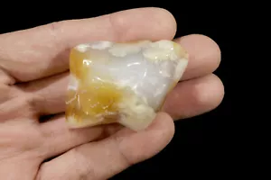 CARNELIAN Tumbled 2 1/2" Grade A Rock Mineral Sacral Chakra Healing Crystal - Picture 1 of 2