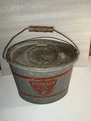Vintage Falls City Anglers Choice  Oval Minnow Bucket - Image 1 of 4
