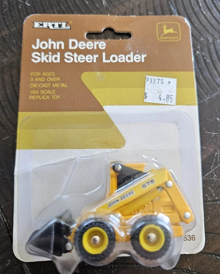 Ertl John Deere 675 Skid Loader Diecast 1 64