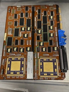 Rare Collector Quality Mil Spec Circuit Board With Gold Components (y6). - Afbeelding 1 van 1