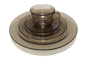 ARCOROC FRENCH MADE 1970s SMOKEY GREY ONE SETTING—FOUR PIECE DINNER SETTING - Bild 1 von 5