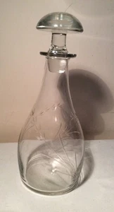 collectable glass decanter with stopper, cut with wheat harvest pattern - Picture 1 of 6