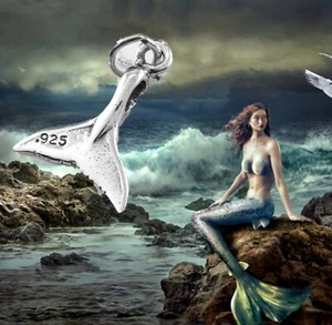 Beautiful 925 Sterling Silver Mermaids Tail Pendant Necklace & Chain - Picture 1 of 4