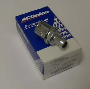 ACDELCO 19313320 PCV VALVE for the CHEVROLET CORVETTE 5.7L V8 1997-2004 - Picture 1 of 2
