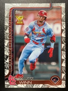 2025 Topps Masyn Winn RC #22 Spring Training Foil Gold Cup Rookie SP Cardinals - Picture 1 of 2