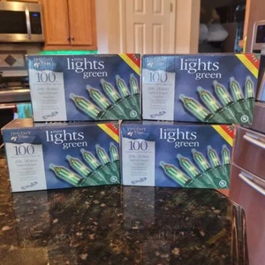Lot 4 Holiday Time 100 Green Mini Lights Green Wire 29Ft. Indoor/Outdoor Bright - Picture 1 of 11