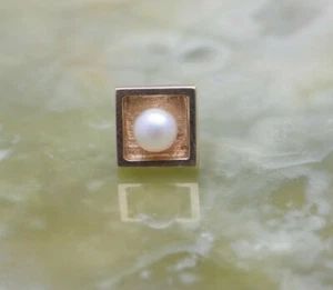14K YG Pearl Tie Tack 6mm Central White Pear Circa 1970 - Picture 1 of 4