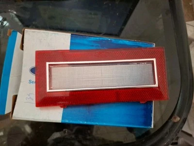 Nuevo de Lote Antiguo 1980 81 82 Ford Thunderbird/Cougar XR7 PANEL DE PUERTA LÁMPARA DE CORTESÍA LENTE OEM Foto 1 de 4