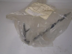 Grand Caravan Town &Country FRONT LH BUMPER FASCIA RETAINER BRACKET 05113223AA - Picture 1 of 2