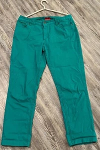 MERONA Women’s Solid Green Stretch Straight Legs Pockets Zipped Fly Pants 10 - Picture 1 of 12