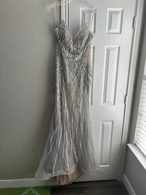 Women's Size 12 Formal Dress - Image 1 of 4