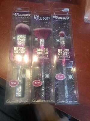 Real Techniques Brush Crush Edición Limitada Volumen 2 Rubor, Ventilador, Sombra Todos los 3 Foto 1 de 4