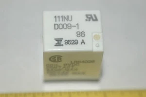 Fujitsu FBR111NUD009-1-86 SPDT 9VDC 3A sealed pc mount relay qty=1 - Picture 1 of 2