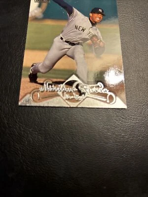 C55d 1998 pacific paramount #74 Mariano Rivera, New York Yankees - Image 1 of 3