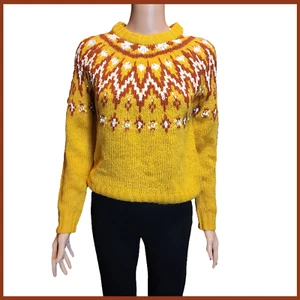 Hooked Up by IOT Juniors' Fair Isle Crewneck Sweater NWT Yellow Small - Picture 1 of 7