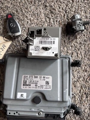 2008-2011 Mercedes Benz E-550 Motor ECU ECM Módulo de Computador Ignição com Chave Aberta - Imagem 1 de 2