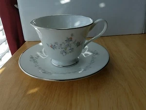 Oxford (Division of Lenox) Bone China WINDBLUME Tasse mit Fuß & Untertasse USA - Bild 1 von 5