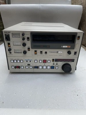 Sony BVU-850P Professional Broadcast High-End UMATIC Videorecorder - OHNE STROM - Bild 1 von 4