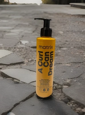 Gel de retención ligera A Curl Can Dream - sin escamas, definición de rizo suave, 6,7 fl oz Foto 1 de 2