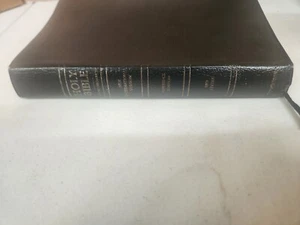NIV Holy Bible, Black, Zondervan, Red Letter, Reference Edition, concordance - Picture 1 of 8