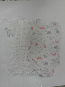 LOT OF 3 CARTER'S BABY GIRL ONE PIECE SIZE 3 MONTHS - 6 MONTHS ASSORTED COLORS - Picture 1 of 3