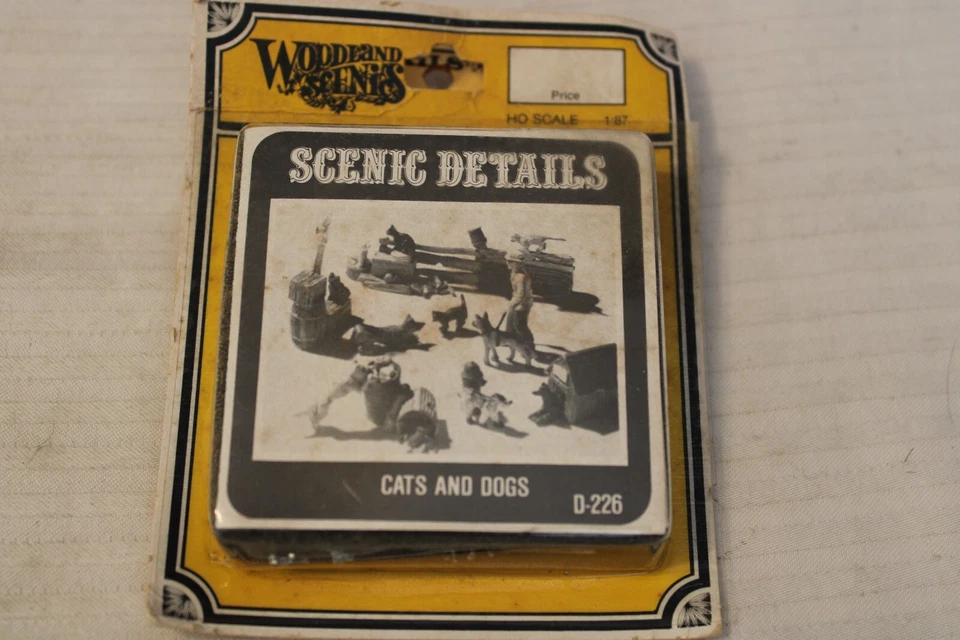 Woodland Scenics 2021 HO Scale Cats and Dogs Figures D226
