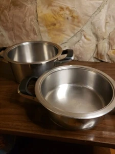 (2 piezas) Olla de colección AMC de acero inoxidable de 3 cuartos de galón doble mango #8013 y 2 cuartos #8122 sin tapa - Imagen 1 de 13