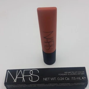 NARS Air Matte Lip Color Thrust Warm Beige Beauty Makeup 0,24 once scadenza 12/2025 - Foto 1 di 2