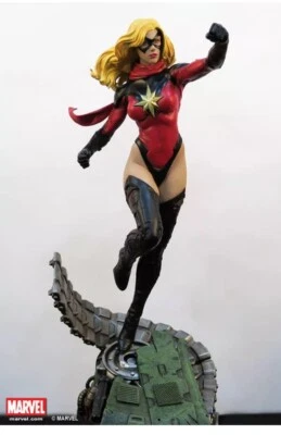 Estátua XM Studios Ms Marvel escala 1/4 nova em folha - Imagem 1 de 4