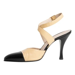 Chanel vintage shoe in iconic black and beige leather. - Picture 1 of 7