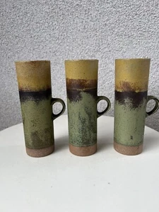 Vintage Rare set 3 tall mugs Robin Welch Pottery England 10 oz Multi Color - Picture 1 of 10