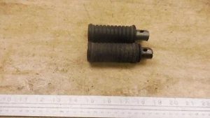 1977 Suzuki A100B GO-FER Gopher S337-1) left right rear foot pegs set - Picture 1 of 7