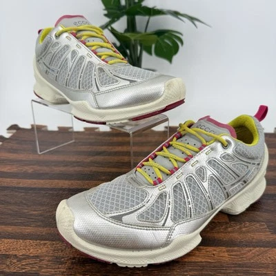 Ecco Women’s Biom Silver Leather Athletic Low Top Lace Sneaker Size 9 US - Image 1 of 4