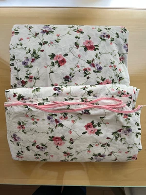 VTG Laura Ashley Priory Crushed Strawberry Pink, Red, Purple Floral KG Sheet Set - Image 1 of 4