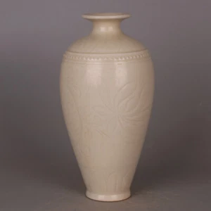10.4" Good Chinese Song Porcelain Ding Kiln Plum Blossom Flower Vase - Picture 1 of 11