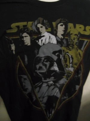 NUEVO CON ETIQUETAS Universal Studios Star Wars Camiseta Clásica Talla XL Darth Leia Luke Han C3PO Foto 1 de 4