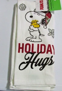 Peanuts Snoopy & Woodstock Christmas Kitchen Towels Set of 2 'Hugs' White New - Picture 1 of 1