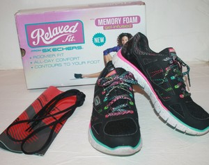 giày skechers relaxed fit