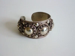 Vintage Siam Sterling Silver Cuff Bracelet Ornate Thai Excellent Condition - Picture 1 of 4