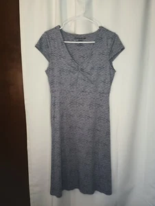 Toad Co Rosemarie Kleid Small V-Ausschnitt Babydoll Fit Flare Athleisure Tennis Vorbereitung - Bild 1 von 12