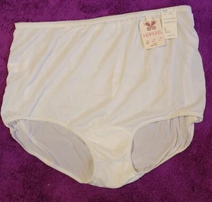 Vintage HEIRESS Panty New Old Stock Size 9 White Fast Free Shipping - Picture 1 of 9