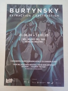 Burtynsky Extraction Abstraction manifesto pubblicitario mostra 2024 33x23 cm - Imagen 1 de 1