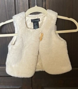 Chaleco Cynthia Rowley Niño Pequeño Talla 2T Imitación Piel Marfil Sin Mangas - Imagen 1 de 6