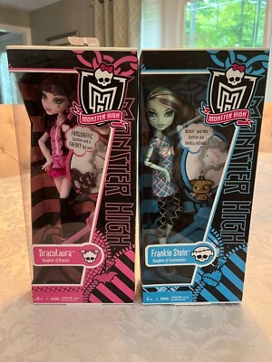 MONSTER  HIGH  DRACULAURA  AND  FRANKIE  STEIN  KILLER  STYLE -- NIB - Image 1 of 4