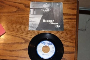 NEW VINYL CHRISTMAS 45 BUNDLE THEM UP VARIOUS ARTISTS PITTSBURGH UNPLAYED - Picture 1 of 2